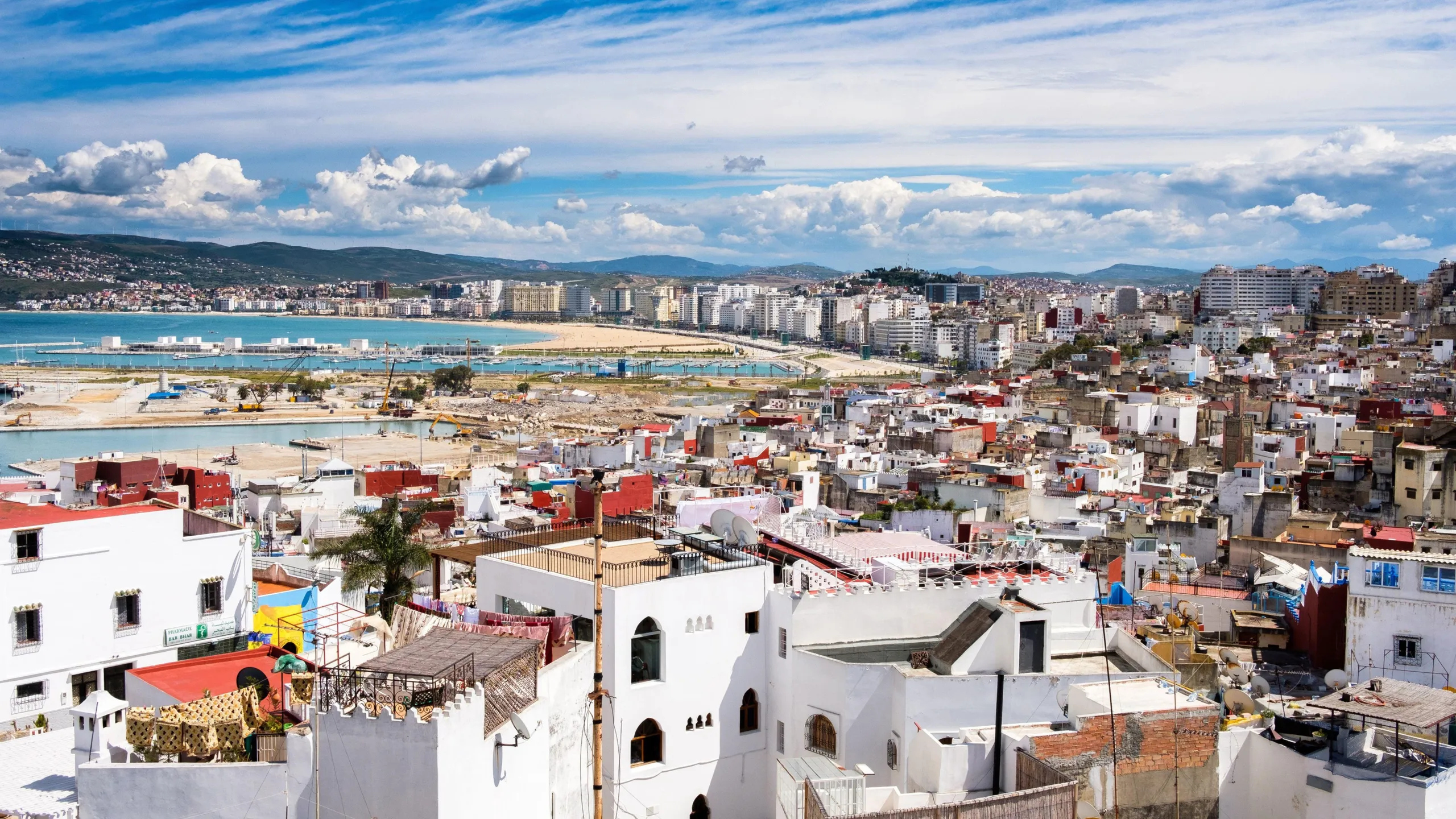 Circuits au Maroc, villes impériales et Tanger et Chefchaouen. Découvrez nos idées de circuits au Maroc avec notre équipe spécialisé.